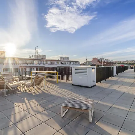 Apartament Maroldka Modern With Terrace & Private Garage Praga