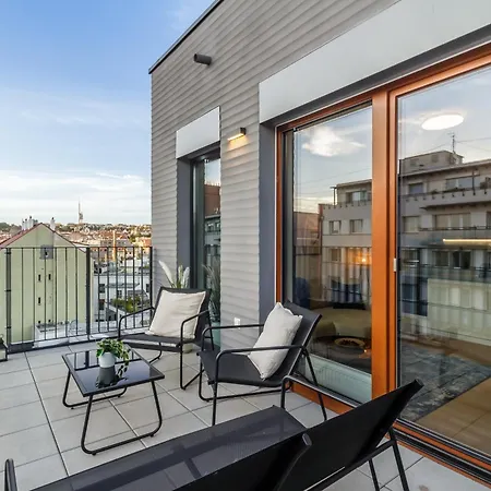 Maroldka Modern With Terrace & Private Garage * Praga